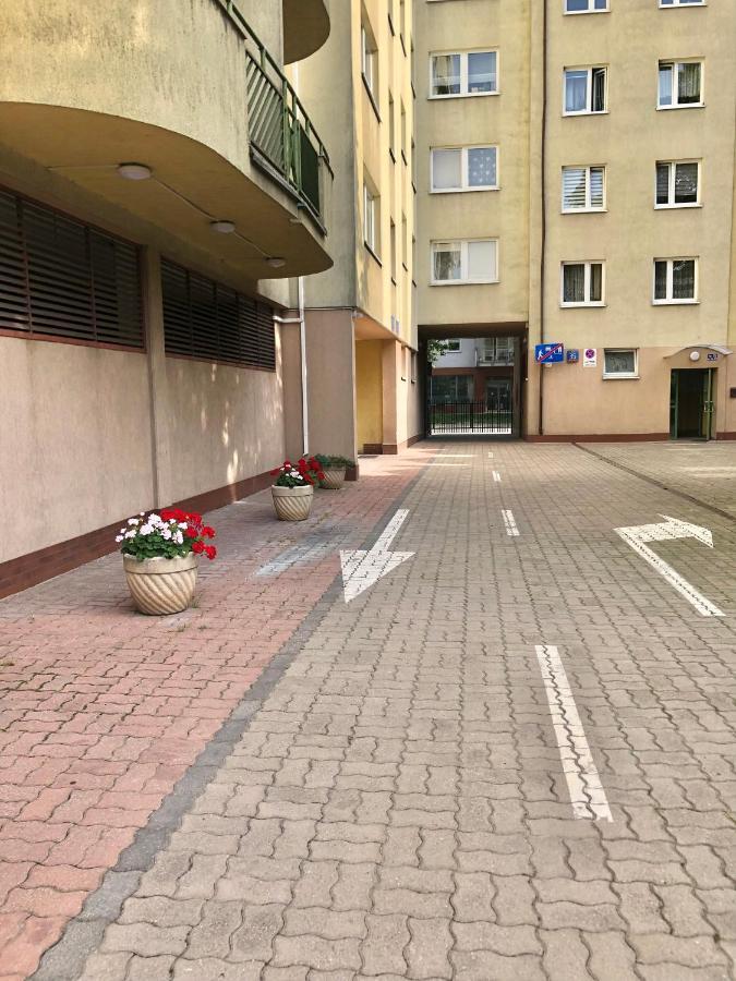Zwykle Mieszkanie Na Wilenska, Trzy Przystanki Do Starego Miasta,Dwa Przystanki Do Szpitala Praskiego Варшава Екстериор снимка