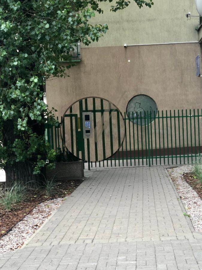 Zwykle Mieszkanie Na Wilenska, Trzy Przystanki Do Starego Miasta,Dwa Przystanki Do Szpitala Praskiego Варшава Екстериор снимка